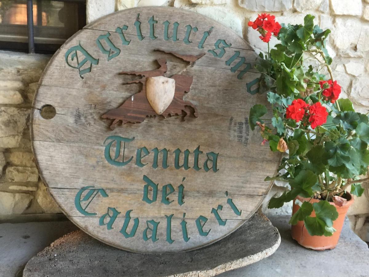 Tenuta Dei Cavalieri Molino del Piano ภายนอก รูปภาพ